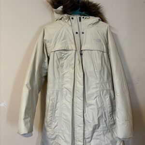 The North Face Women’s White Winter Parka - L/ G, Faux Fur Trim Hood